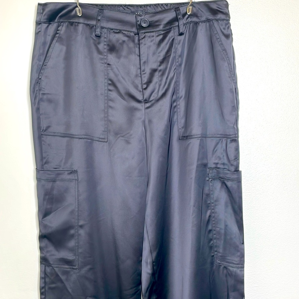 Sanctuary Gina Wide Leg Black Satin Finish Cargo Pants Size Large NWT